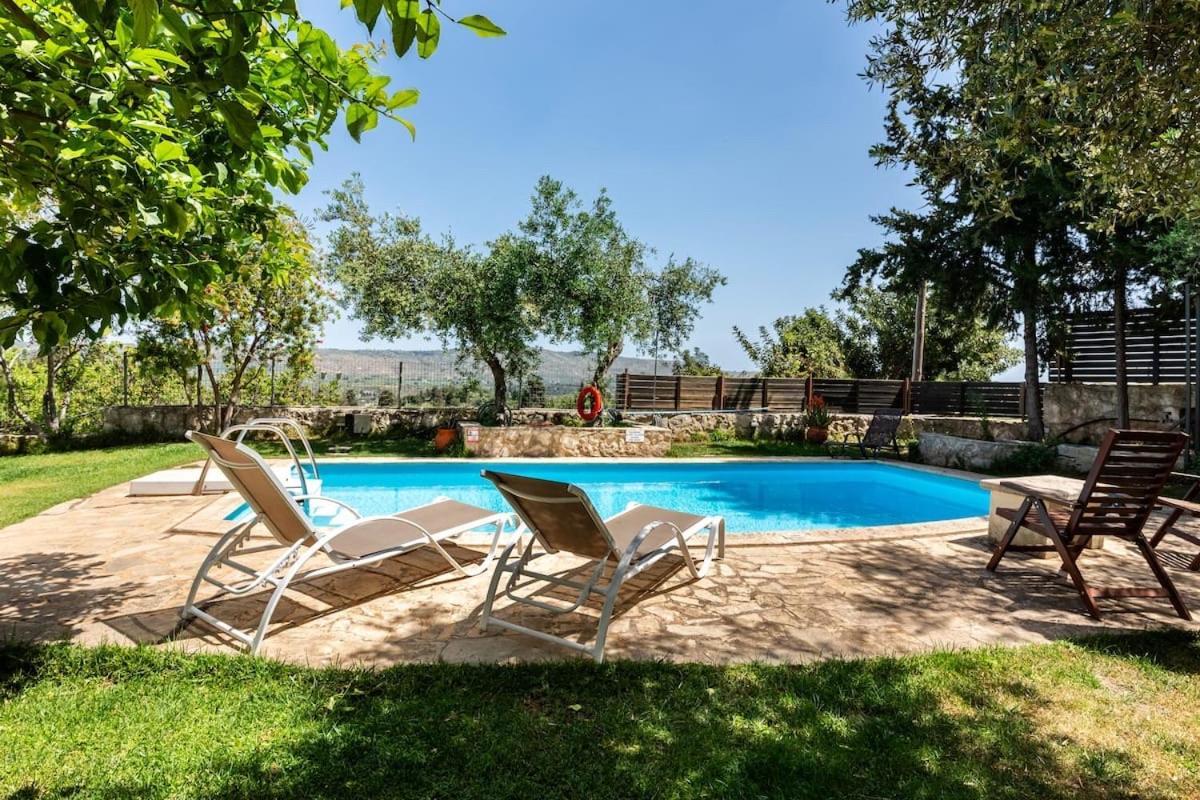 Villa Aloni Fílippos Buitenkant foto