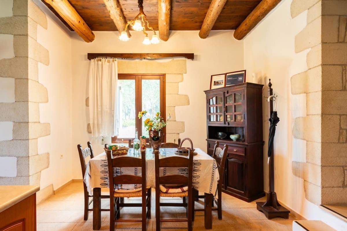 Villa Aloni Fílippos Buitenkant foto