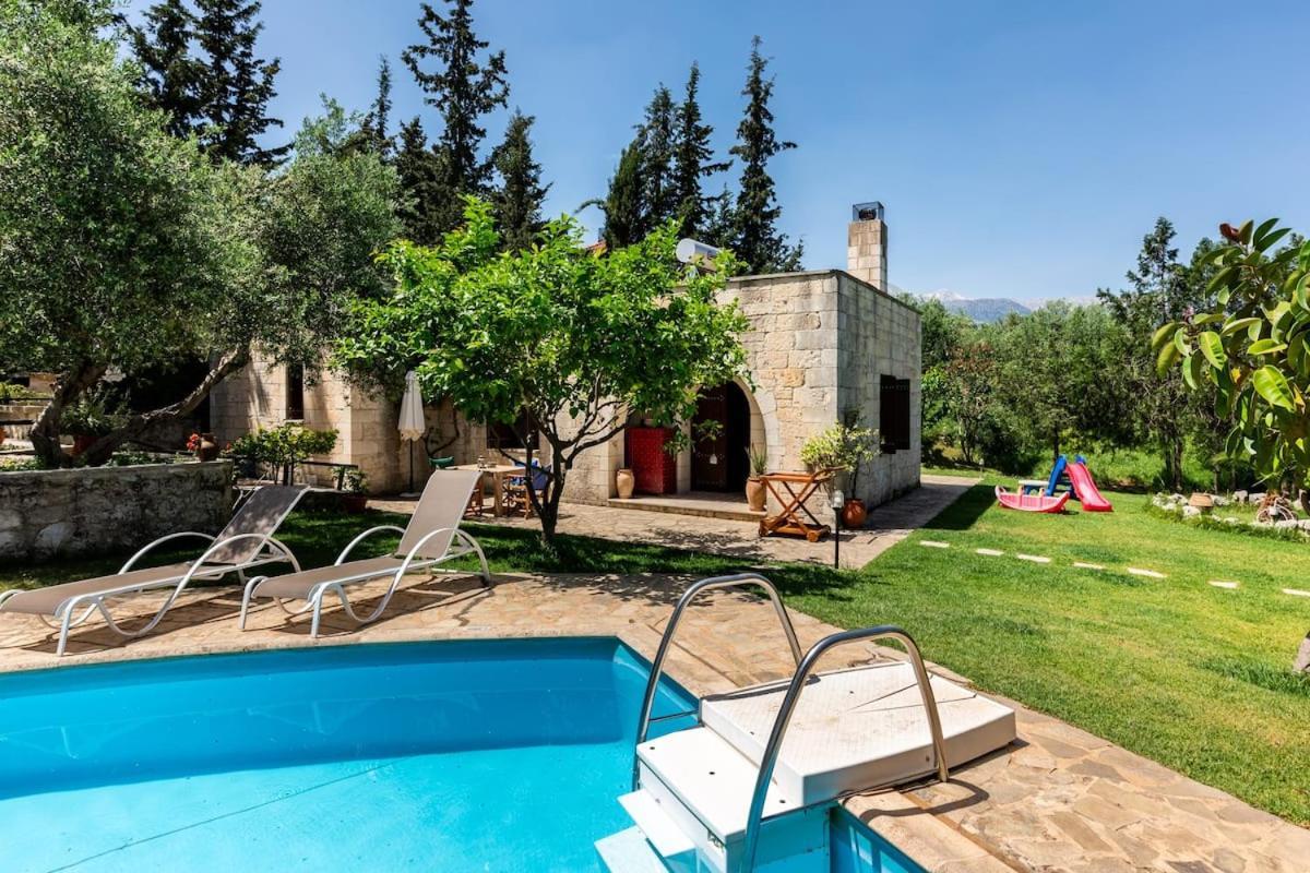 Villa Aloni Fílippos Buitenkant foto