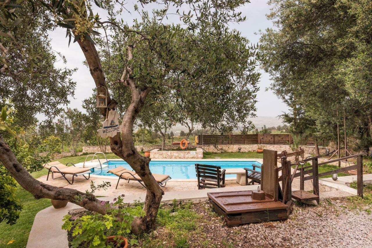 Villa Aloni Fílippos Buitenkant foto